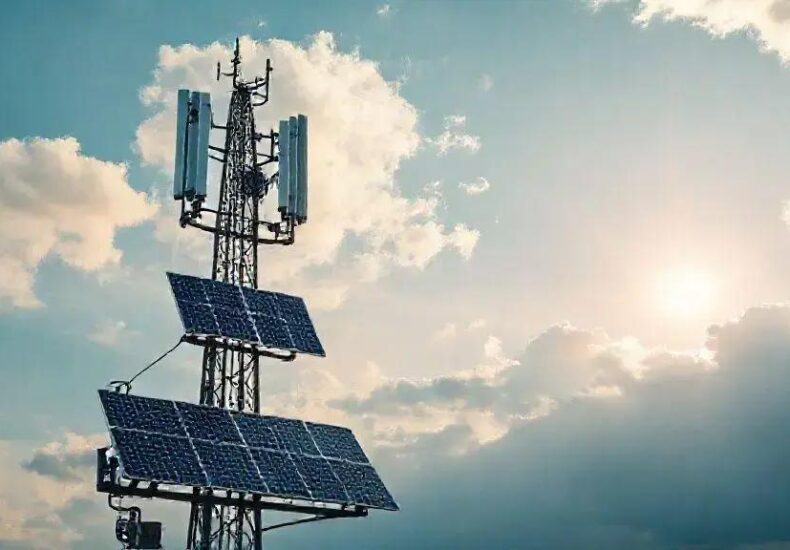 Building a Solar-Storm-Resistant 5G Network