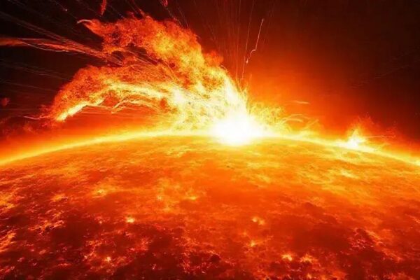 Unraveling the Physics of Solar Flares: A Deep Dive into Plasma Dynamics